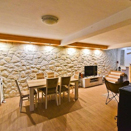Holiday Home Taras Smilcic Zewnętrze zdjęcie