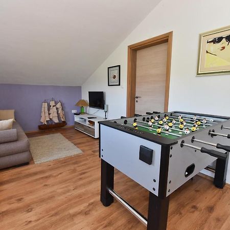 Holiday Home Taras Smilcic Zewnętrze zdjęcie