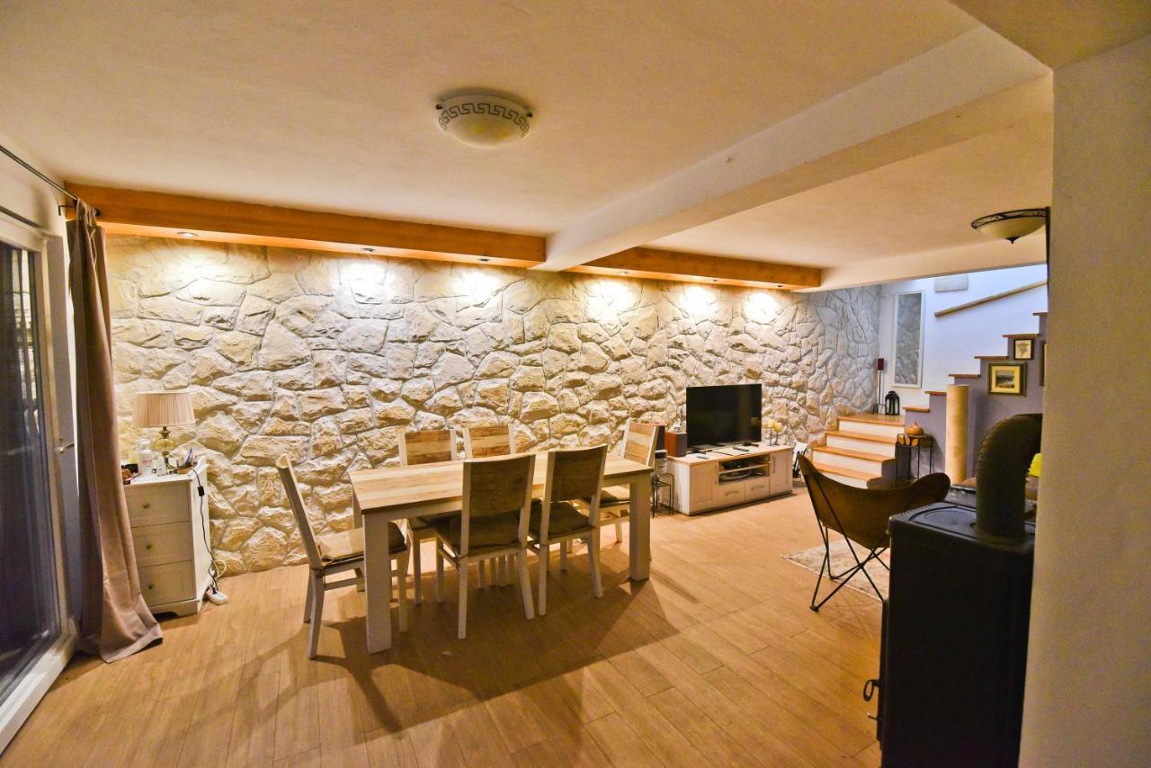 Holiday Home Taras Smilcic Zewnętrze zdjęcie