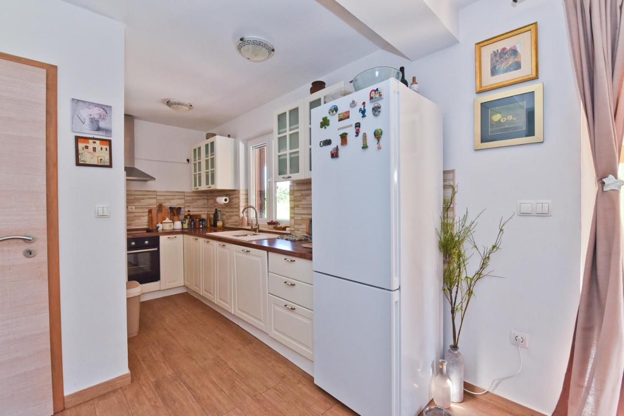 Holiday Home Taras Smilcic Zewnętrze zdjęcie