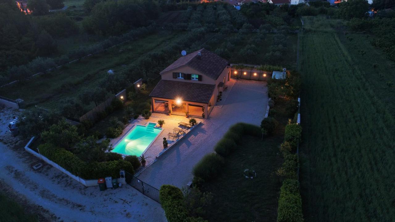 Holiday Home Taras Smilcic Zewnętrze zdjęcie