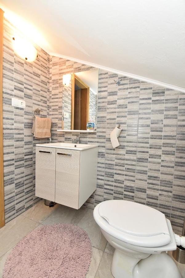 Holiday Home Taras Smilcic Zewnętrze zdjęcie